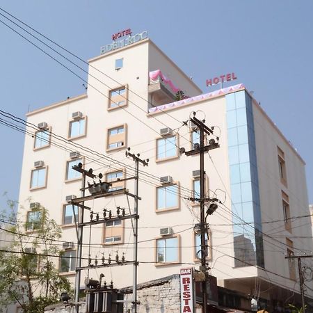 Hotel Eden Roc Bhubaneswar Exterior photo